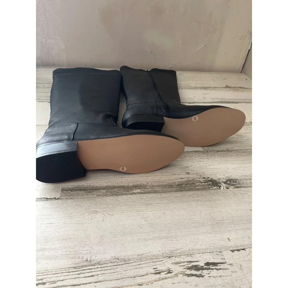 Classique black leather knee high small heeled zipper boots size 7.5  NWT